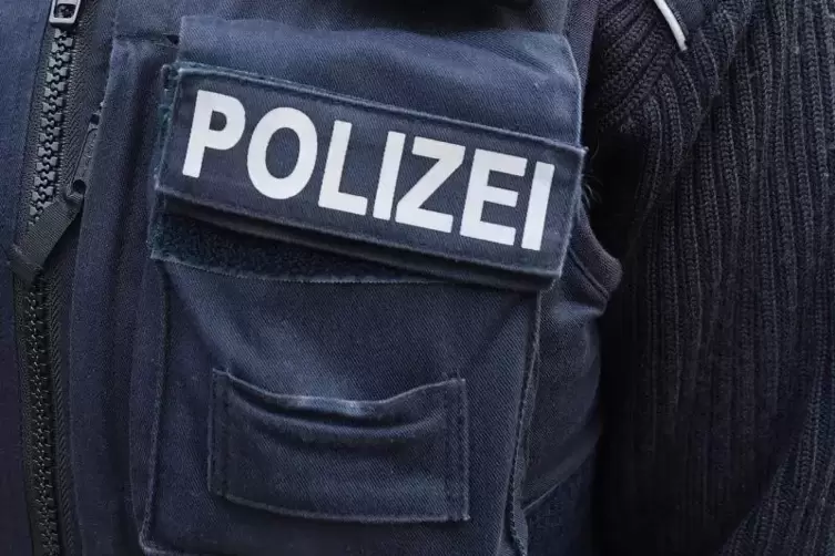 Die Mannheimer Polizei sucht erneut einen Exhibitionisten. Symbolfoto: dpa