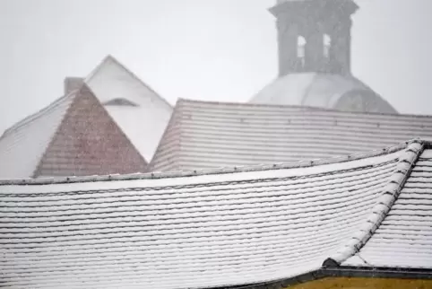 Ein Hauch von Winter könnte in der Pfalz bis zum Wochenende Einzug halten.  Foto: dpa 