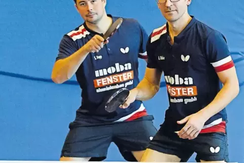 Andreas Pichler (rechts, hier mit Doppelpartner Hakan Tetik) hofft, dass die Neustadter Doppel gut gegen Burrweiler abschneiden.