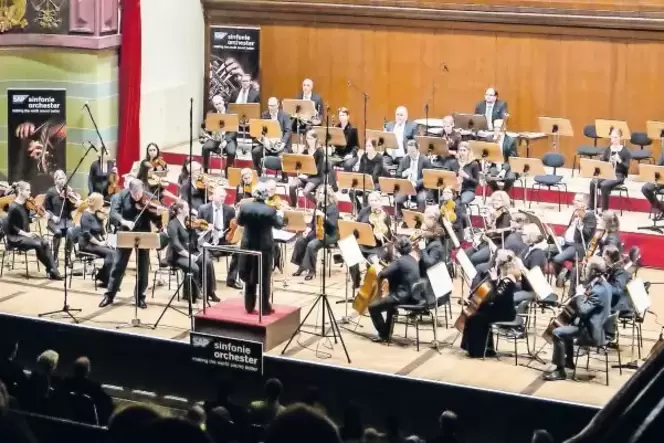 Nach dem Konzert in der Pirmasenser Festhalle ist das SAP-Sinfonieorchester auch in der Elbphilharmonie in Hamburg zu erleben.