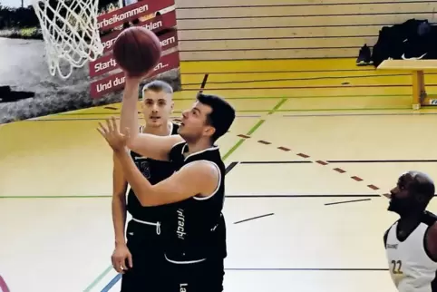Christian Henss war mit 18 Punkten zweitbester Werfer der Eintracht gegen Ramstein.
