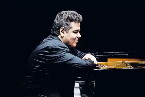 Den Tastenzirkus der Bravourstücke hat er längst hinter sich gelassen: Pianist Arcadi Volodos.