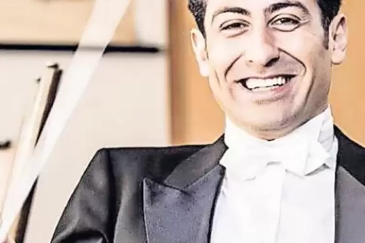 Seinen Auftritt als Dirigent der Kammeroper M&uuml;nchen in der Oper &bdquo;Cosi fan tutte&ldquo; im Dezember in Pirmasens musste Nabil Shehata a