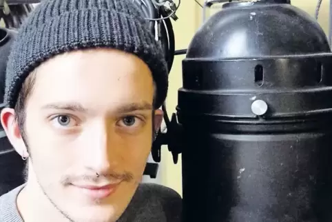 Tänzer Christopher Kinsey gehört seit Beginn der Spielzeit 2018/19 zum Ballettensemble des Pfalztheaters.