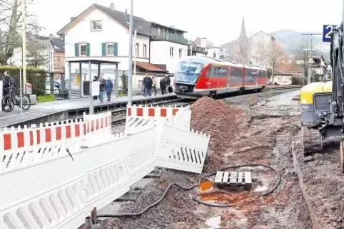 Die Deutsche Bahn investiert knapp 2,9 Millionen Euro in die Umgestaltung des Bahnhofs in Annweiler.
