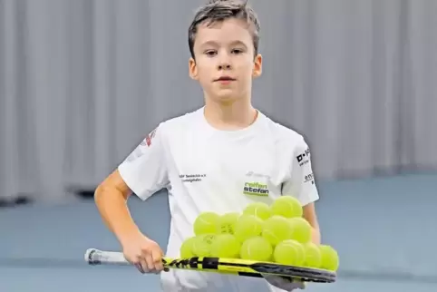 Jede Menge Bälle, jede Menge Talent: Alexander Haage, der Zehnjährige aus Bolanden.