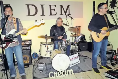 Auf einem Streifzug durch die Rockmusik sind (v. li.) Jochen Vierthaler, Stefan Gerdon und Dieter Henzmann.