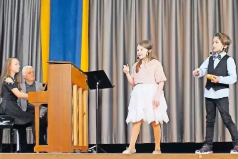 Gelungener Anfang: (von links) Nicole Gerasimov, Vladimir Gerasimov, Ksenia Petrik und Maikel Gerasimov müssen beim Konzert der 