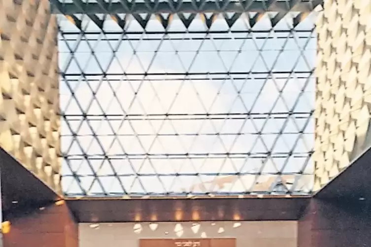 Imposanter Innenraum: die neue Hauptsynagoge am St. Jakobs-Platz in M&uuml;nchen.