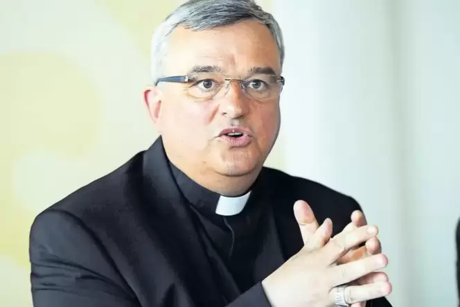 Hat die ersten Einladungen an Betroffene verschickt, um ihnen zuzuhören: Bischof Karl-Heinz Wiesemann.