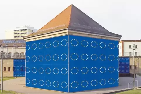 2019 für Europa. Das Künstlerehepaar Christo und Jeanne-Claude hat 1995 im Sommer den Berliner Reichstag verhüllt. Nun könnte da