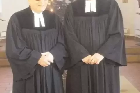 Willi Weiler (links) mit Pfarrer Wolfgang Kleppel.