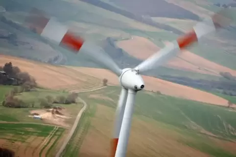 Seit 2002 sind in Rheinland-Pfalz fünf Flügel von Windkraftanlagen abgestürzt.  Symbolfoto: dpa