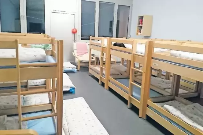 Nicht nur im Schlafraum für die Ganztagskinder fehlt es an genügend Platz. Nicht nur im Schlafraum für die Ganztagskinder fehlt es an genügend Platz.