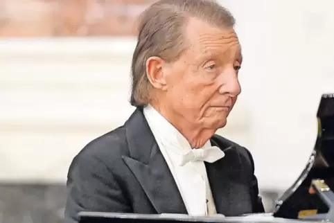 Der tschechische Altmeister Josef Bulva imponierte in Mannheim vor allem durch seine Virtuosität.