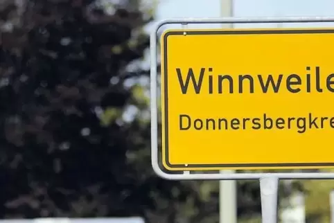 Die Polizei wurde wegen Familienstreitigkeiten am Sonntagabend nach Winnweiler gerufen. Dort soll ein Mann mit einer Pistole auf