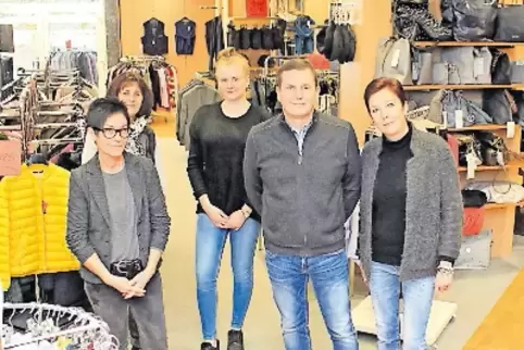 Fachgeschäft mit Kompetenz: das Modehaus-Spielmann Team.
