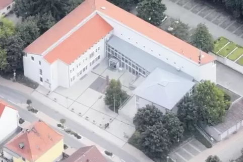 Waldsee statt Ludwigshafen: Sollte Stefan Bentz Bürgermeister werden, würde er fortan hier im Rathaus arbeiten.
