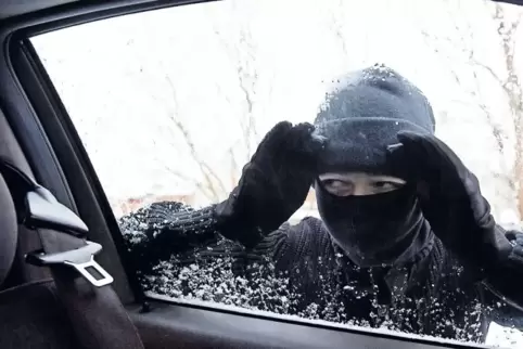 Sind in dem Auto Wertsachen drin? In Maikammer wurden in den vergangenen Tagen Wertsachen aus unverschlossenen Autos gestohlen.