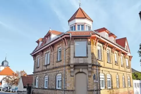 Gut isoliert und ohne Löcher: das neue Dach in der Burgstraße 9 der Eigentümerfamilien Hafner und Hill.