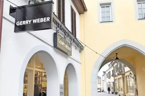 Das Modehaus Heck betreibt am Vorstadtturm in Kirchheimbolanden einen Gerry-Weber-Franchise-Store. Dort wird es aber auch nach d