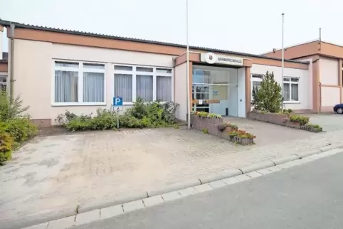 Wird saniert: die Kindsbacher Mehrzweckhalle.