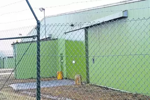 Die Bundeswehr hält weiterhin die Hand über die ehemaligen Panzerhallen auf dem Grünbühl.