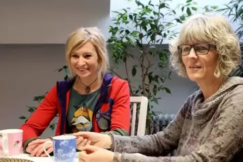 „Zuhören, beraten, helfen“, so beschreiben Tina Krieger (links) und Ulrike Brunck ihr Angebot in der Jugend- und Familienberatun