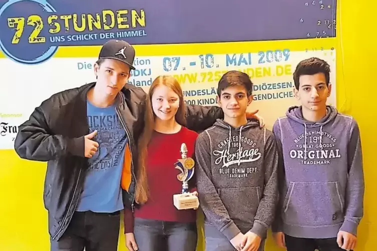 Das erfolgreiche Jugendteam des SC Pirmasens: (von links) Marcel Raber, Hannah Weiner, Harutyun Mkrtchyan und Edgar Mkrtchyan.