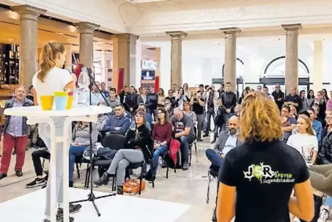 Poetry Slam: Fremdenfeindliche Texte sorgten für Eklat.