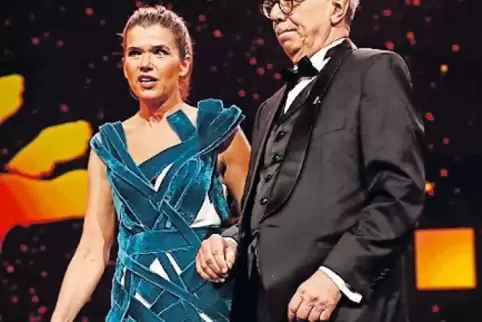 Ist stolz auf die deutschen Winzer: Dieter Kosslick, hier mit Anke Engelke.