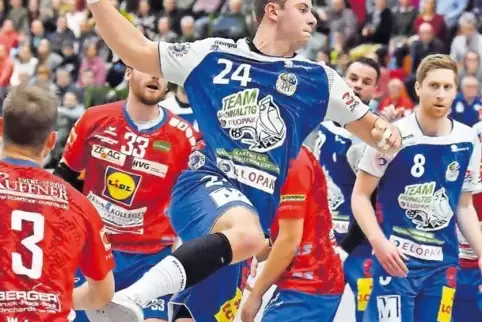 Oliver Zeller zeigte sich wieder als Ideengeber, Zuspieler, Torjäger.