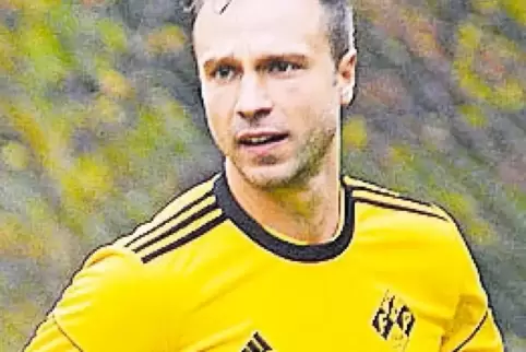 Am Sonntag gegen 16.45 Uhr wieder auf Platz eins stehen: Das ist das Ziel von Petersbergs Spielertrainer Patrick Hildebrandt.