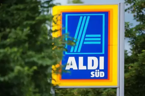 Das Logo einer Aldi-Süd-Filiale in München.  Foto: dpa