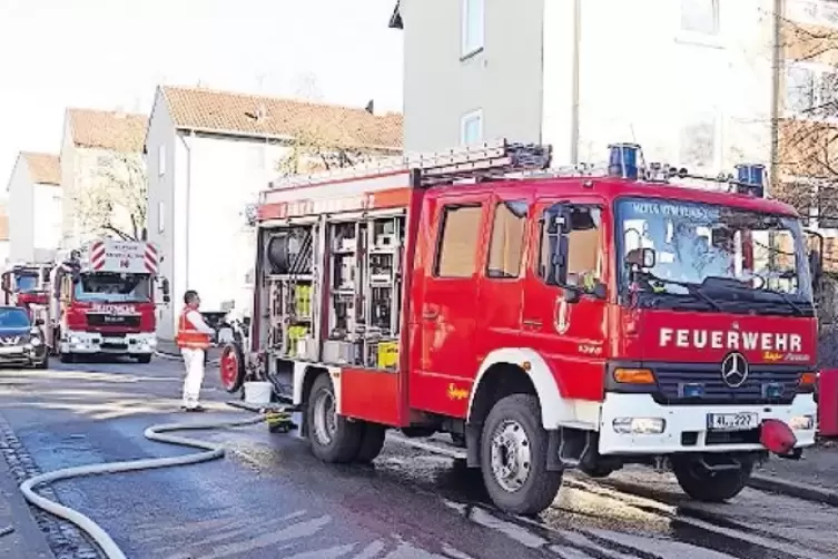 Bei dem Brand in der Slevogtstraße blieb es bei Sachschaden.