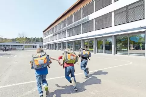 Bekommt einen Erweiterungsbau für Hort und betreuende Grundschule: die Dudenhofener Clemens-Beck-Schule.