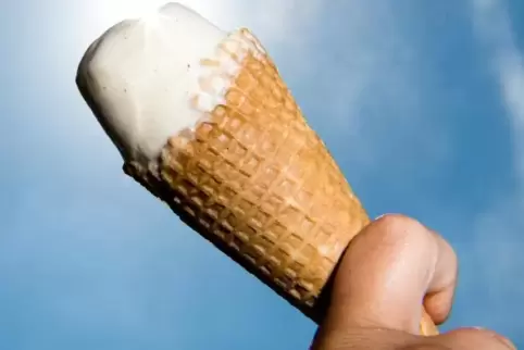 Eis und Kaffee geschlemmt, aber wieder mal kein Geld dabei.  Foto: dpa