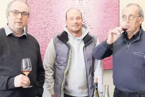 Erfolgstrio in Sachen Wein (von links): Volker, Stephan und Werner Knipser.