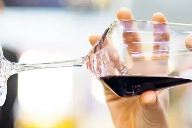 Besonders beim Rotwein ist es schwer, bei entalkoholisierten Produkten die Aromen zu erhalten.
