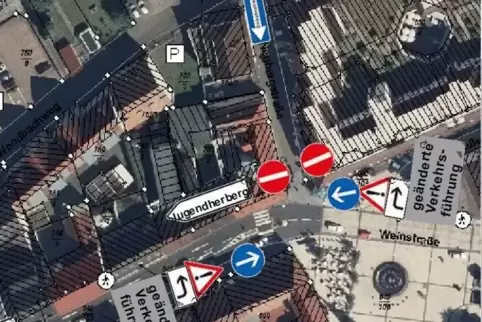 Künftig darf von der Weinstraße aus nicht mehr in die Neubergstraße eingefahren werden.  Foto: VG