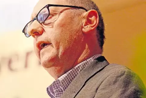 Norbert Schneider aus Rehborn errang im Vorjahr den ersten Platz im Prosa-Wettbewerb.