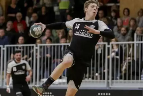 Er spielt eine gute Rolle beim TuS Dansenberg: Alexander Schulze. Foto: view