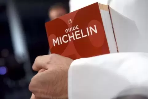 Auch in der Pfalz gibt es Anwärter für die begehrten Michelin-Sterne.  Foto: Britta Pedersen/dpa 