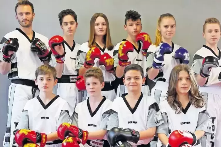 Ein zehnk&ouml;pfiges Team aus Gr&uuml;nstadt k&auml;mpft bei den Irish Open: Marcel Ritter, Yannick Sch&auml;fer, Angelina Czekalla, Lucas Kirchner