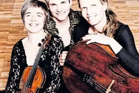Das „Trio Vivente“ bilden die Musikerinnen (von links) Anne Katharina Schreiber, Jutta Ernst und Kirstin von der Goltz.