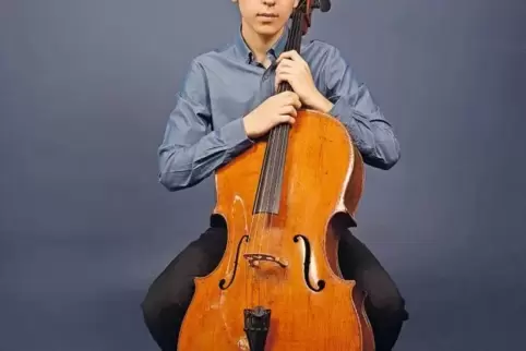 Bekam die Musik in die Wiege gelegt: Bei einigen Stücken wird Manuel Lipstein von seiner Mutter begleitet.