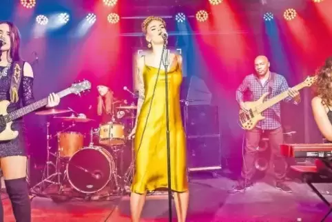 Das Projekt Blues Caravan zelebrierte den Blues in voller Bandbreite: schmutzig und schnodderig, heiß und glamourös.