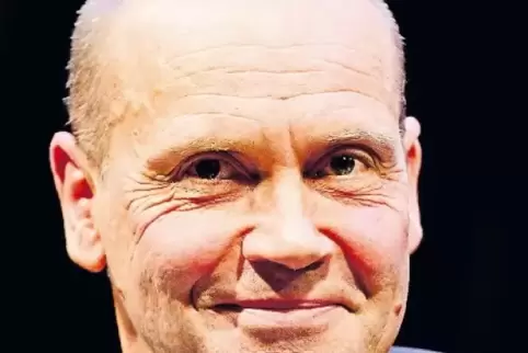 Simon Beckett schreibt brutale, blutige Krimis, sagt aber auch: „In Zeiten wie diesen ist alles gut, was potenziell mehr verbind