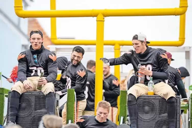 American Football beim Pimo-Team im Bellheimer Umzug.