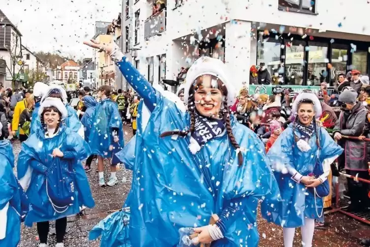 Lie&szlig; Konfetti statt Wasser regnen: der CUV Landstuhl.